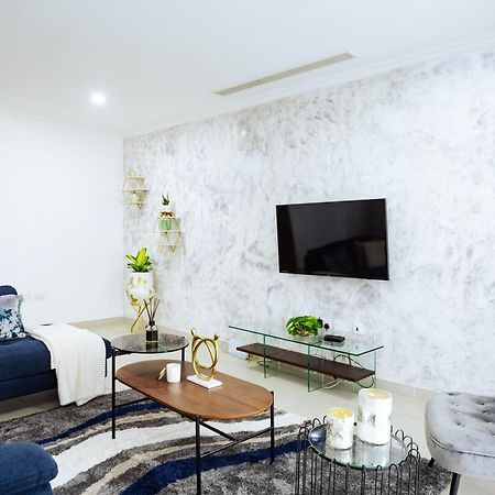 Amazing 2 Bedroom Room Space Available Acra Exterior foto